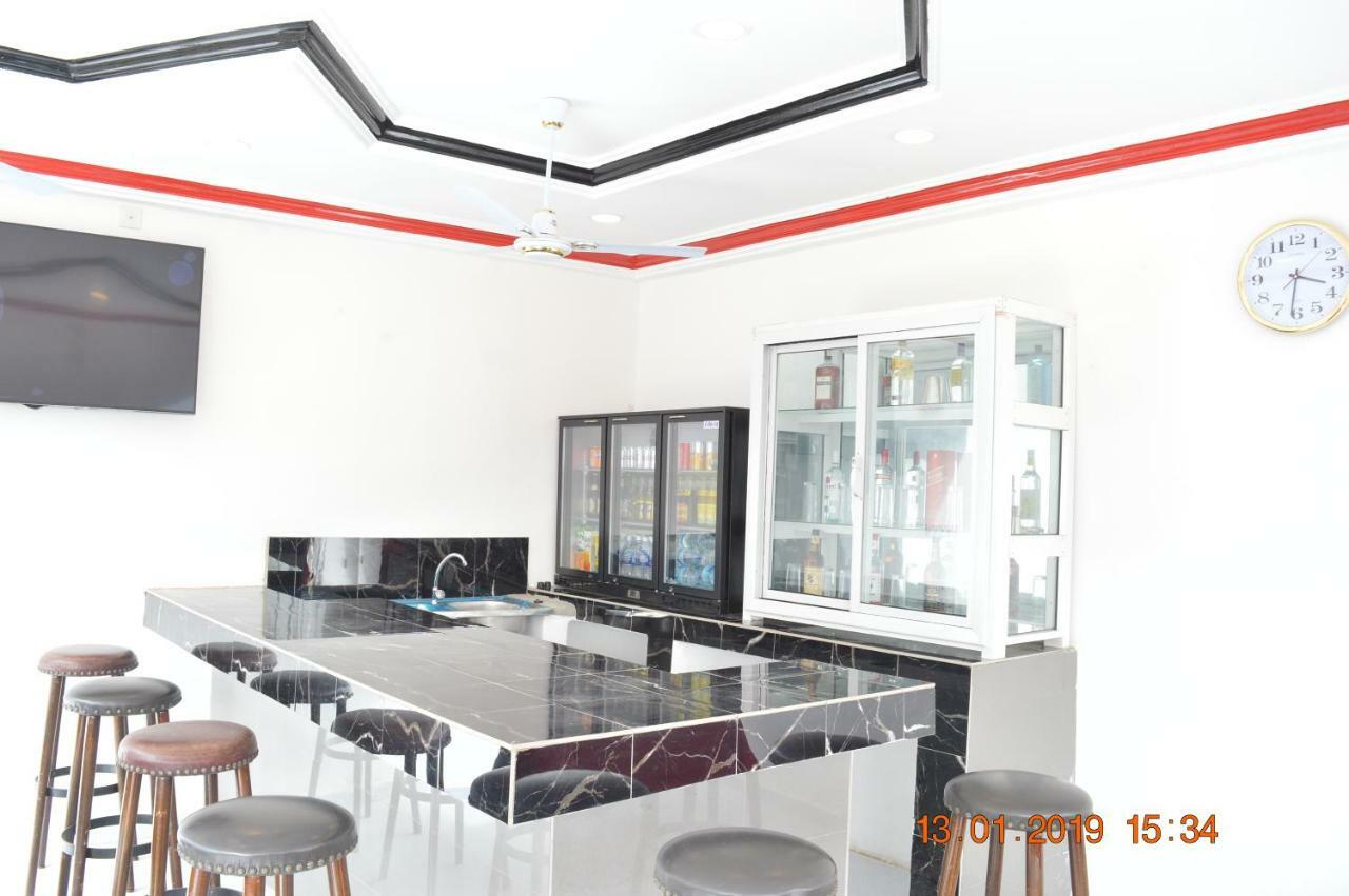 Sukuta Nema Guest House Банжул Екстер'єр фото